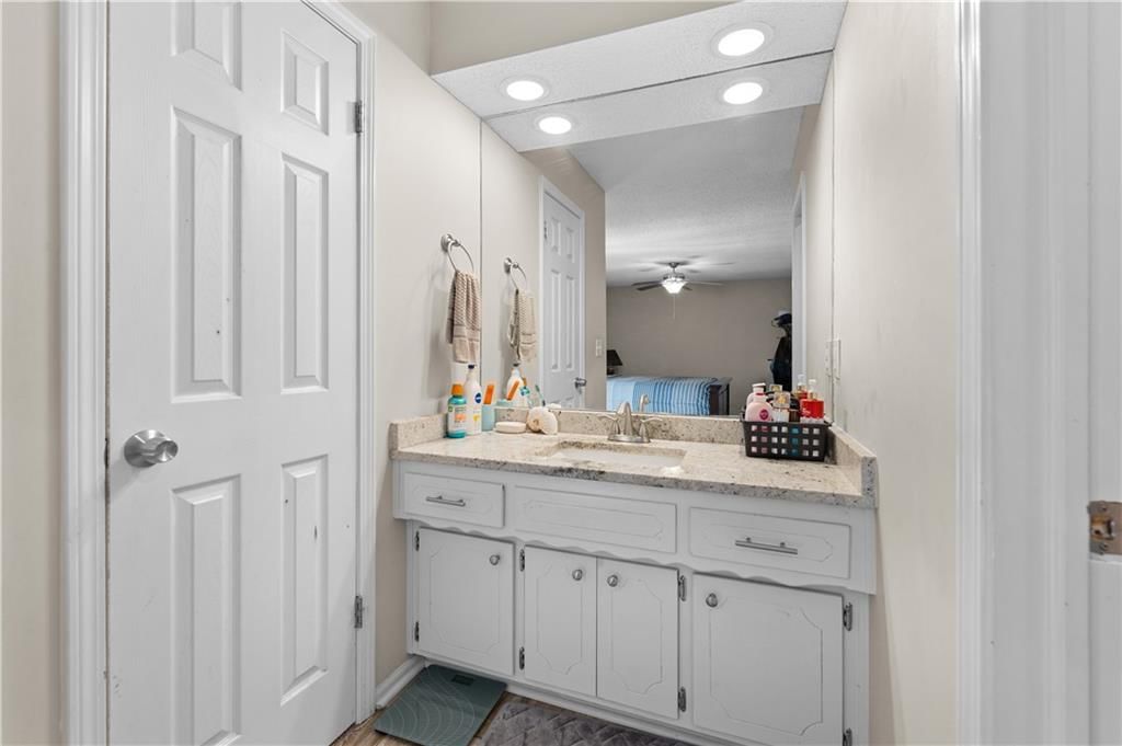 7732 Westgate Drive — photo 21