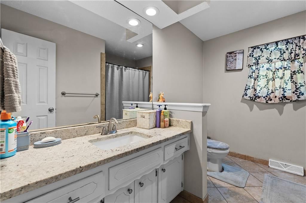 7732 Westgate Drive — photo 24