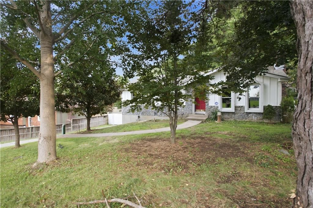 5925 Haskins Street — photo 4