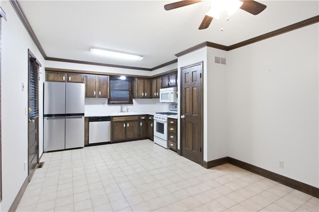 5925 Haskins Street — photo 10