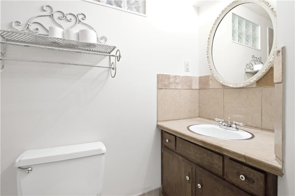 5925 Haskins Street — photo 17