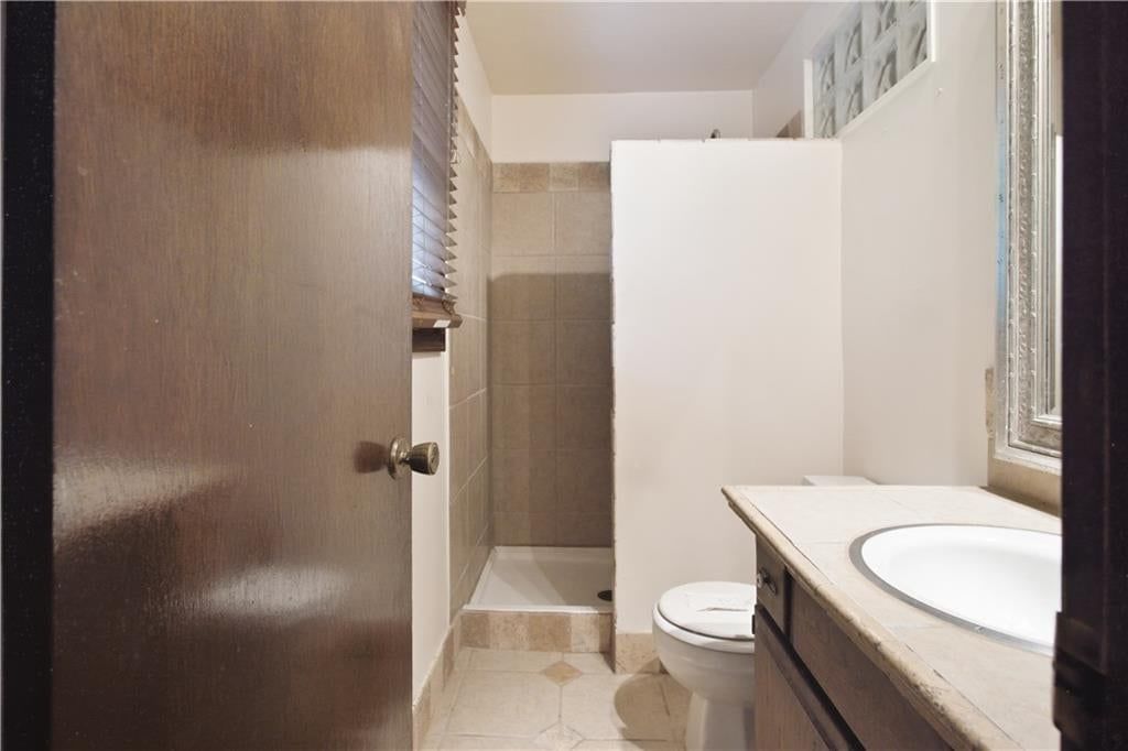 5925 Haskins Street — photo 22