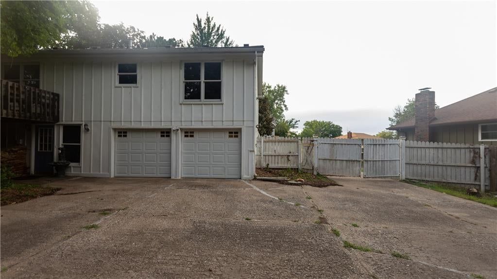5925 Haskins Street — photo 32