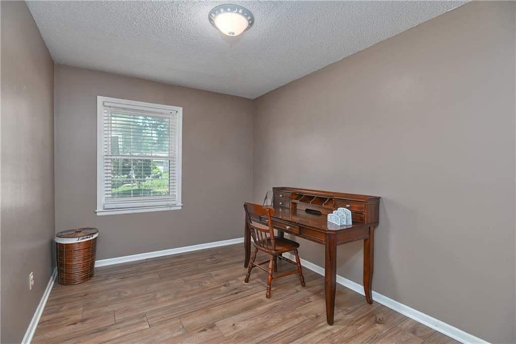 8515 NW Pomona Avenue — photo 25