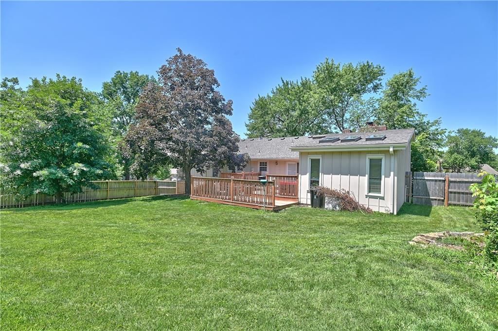 8515 NW Pomona Avenue — photo 37