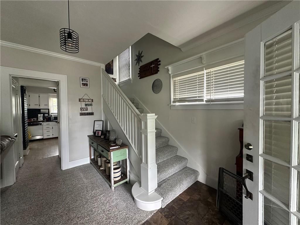 201 E Edwards Street — photo 2