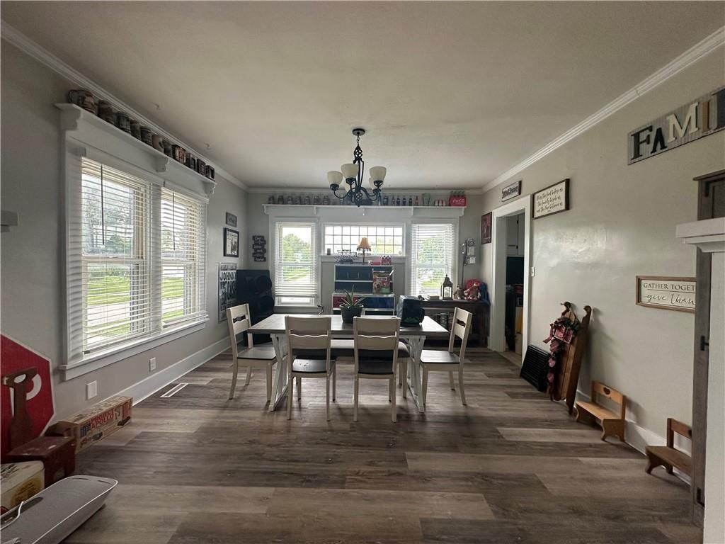 201 E Edwards Street — photo 4