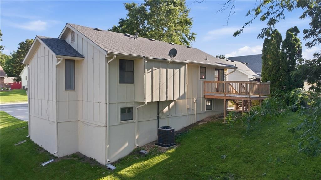 3300 NE 71st Terrace — photo 31