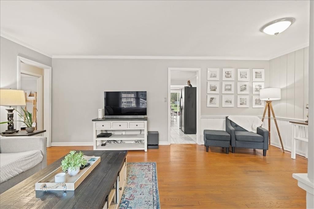 2300 W 79th Street — photo 5