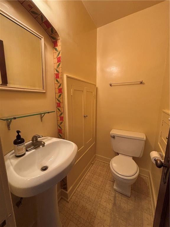 930 S Hickory Street — photo 15
