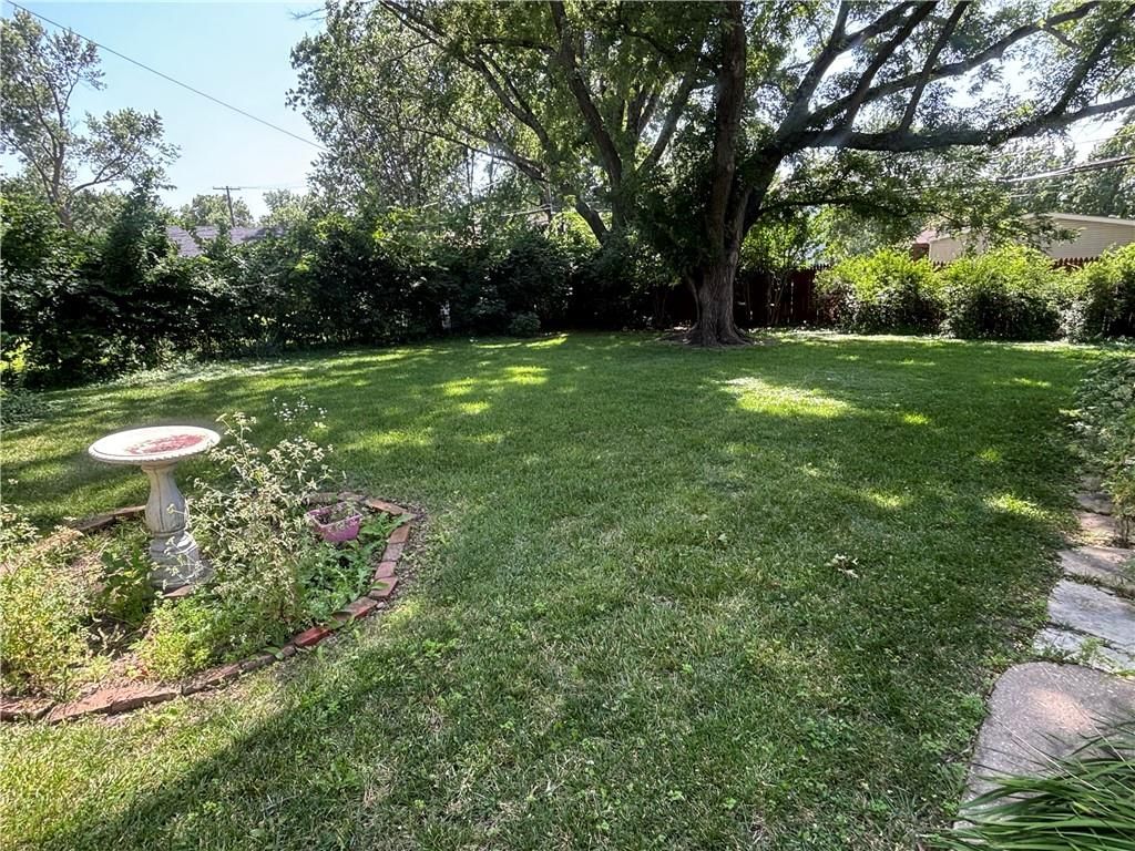 930 S Hickory Street — photo 19