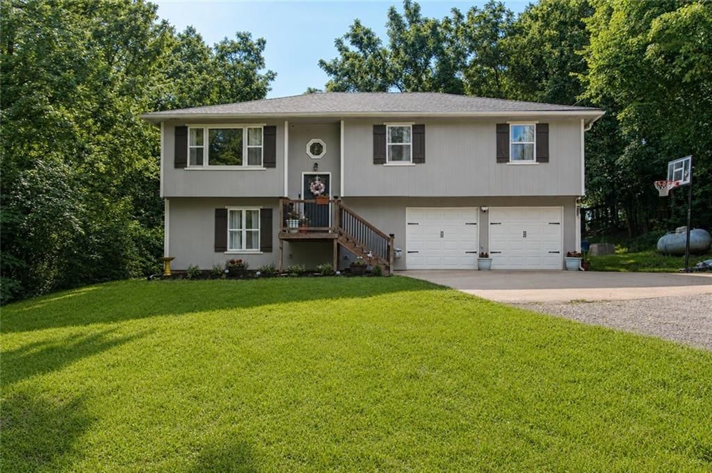 13142 158th Street, Linwood, KS