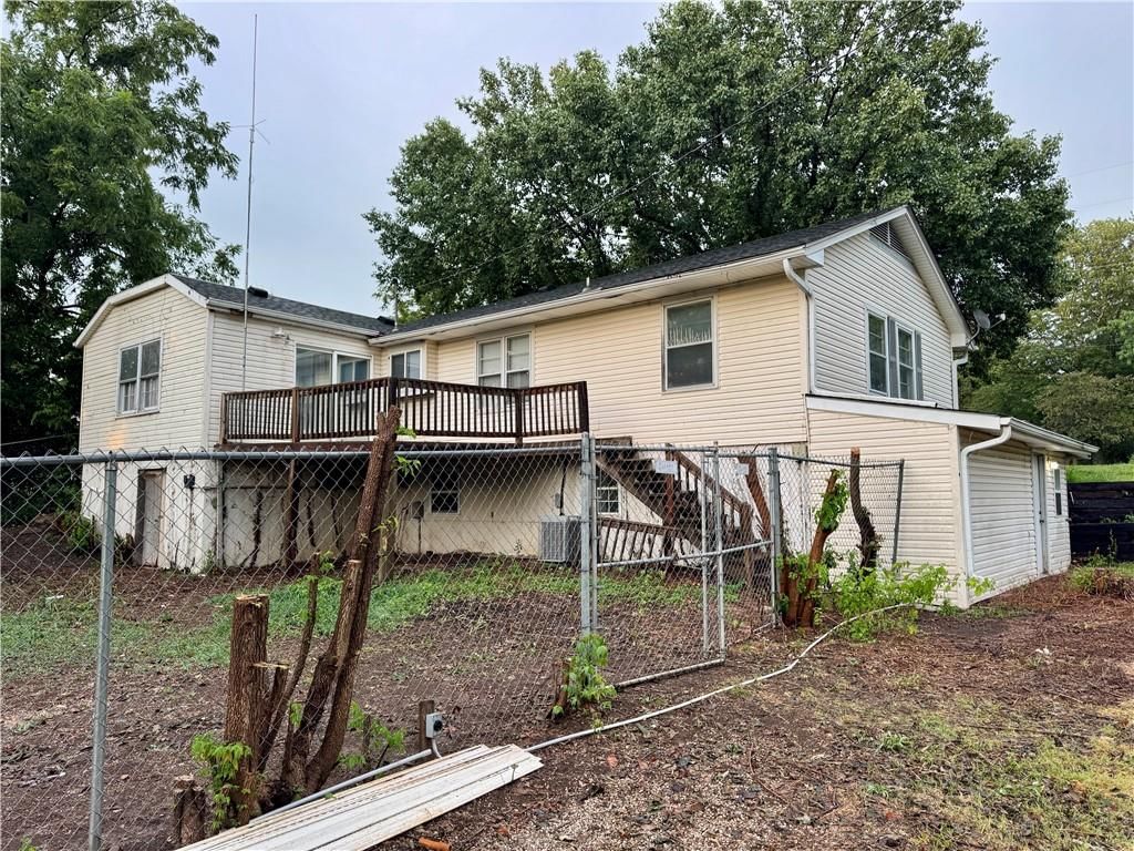 506 N Bynum Road — photo 5