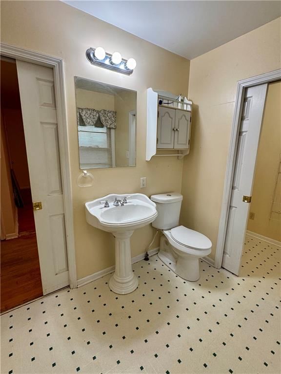 506 N Bynum Road — photo 13