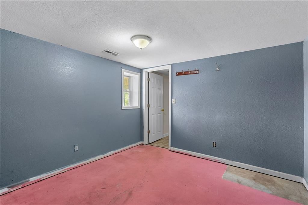 506 N Bynum Road — photo 22