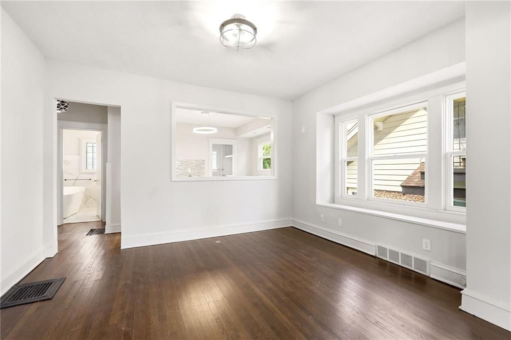 1326 Lake Avenue — photo 15