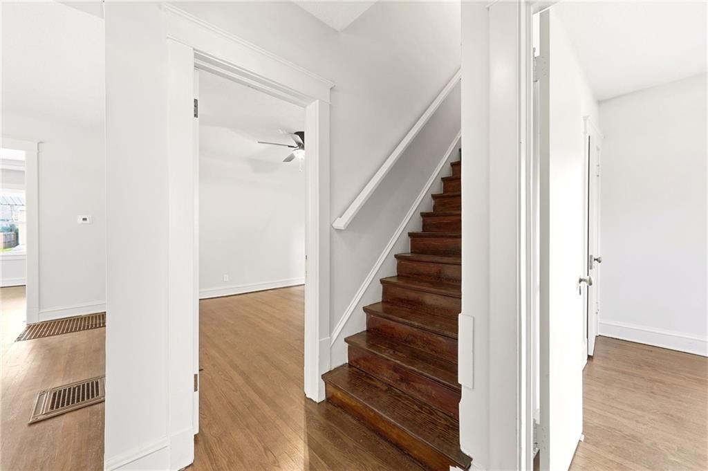 1326 Lake Avenue — photo 32