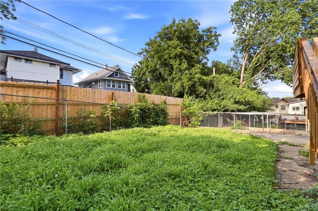 1326 Lake Avenue — photo 48