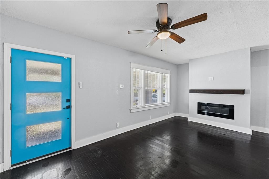 4243 Agnes Avenue — photo 6