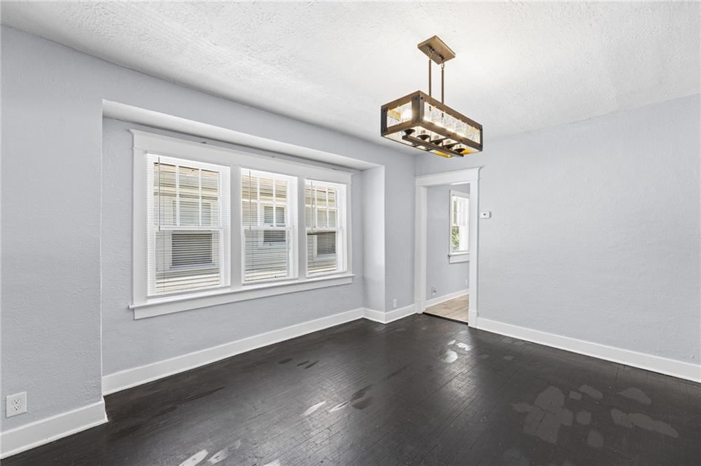 4243 Agnes Avenue — photo 8