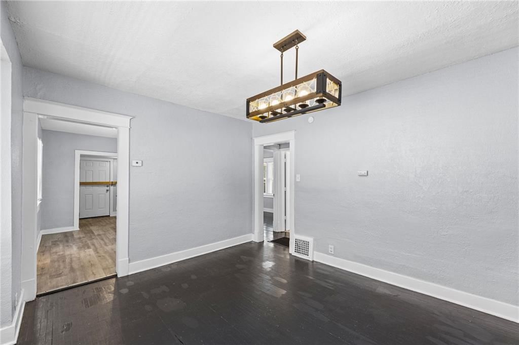 4243 Agnes Avenue — photo 10