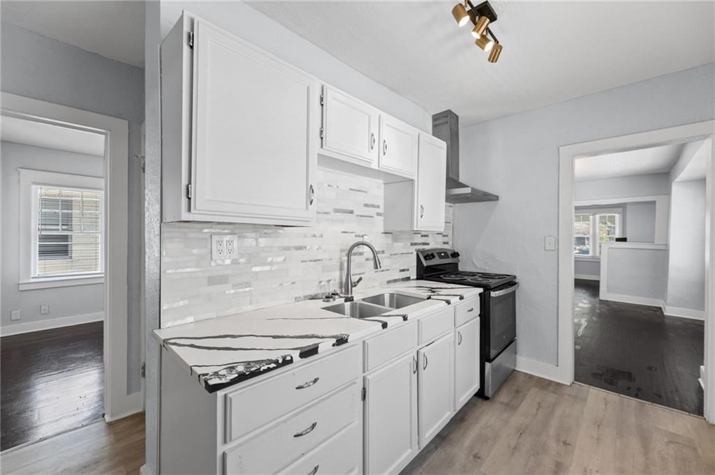 4243 Agnes Avenue — photo 12