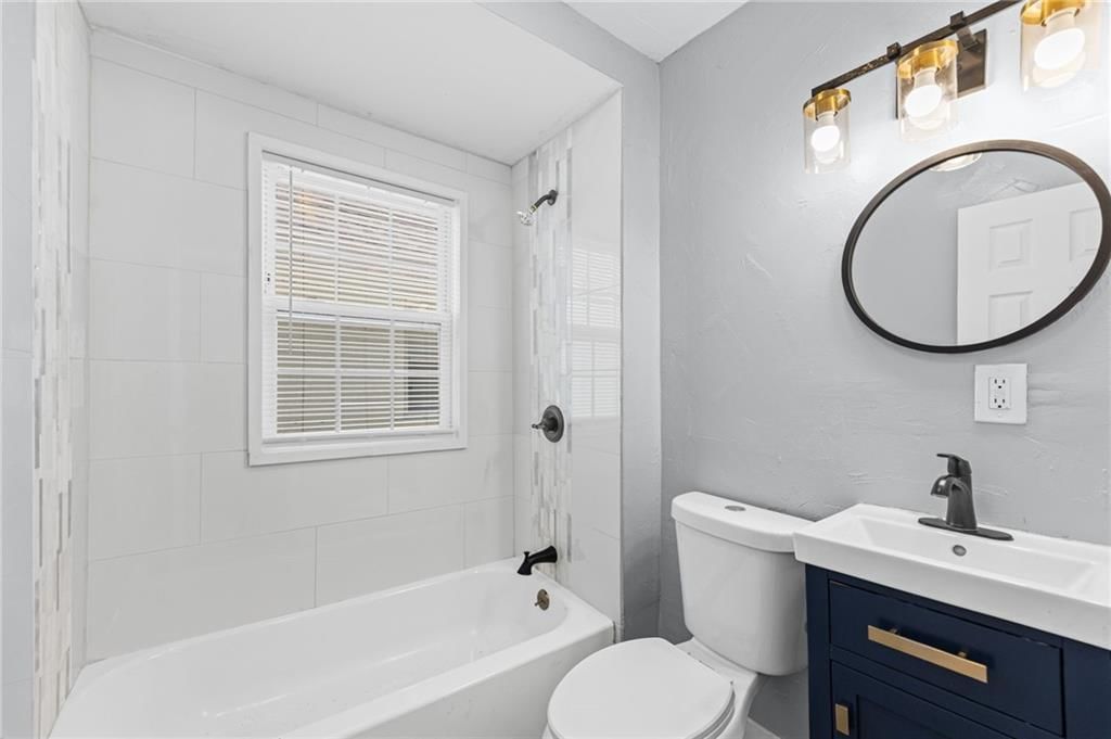 4243 Agnes Avenue — photo 18