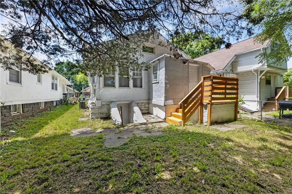 4243 Agnes Avenue — photo 22