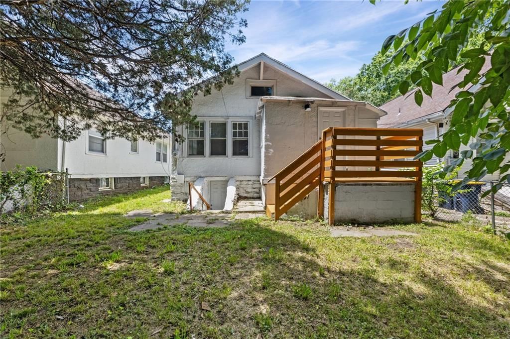 4243 Agnes Avenue — photo 23