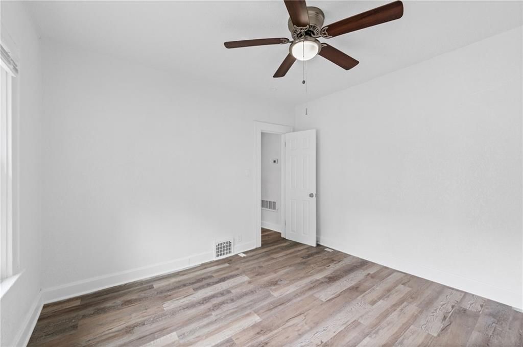1831 E 68th Street — photo 18