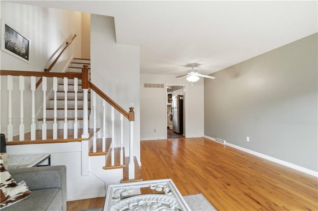 5516 W 97th Street — photo 8