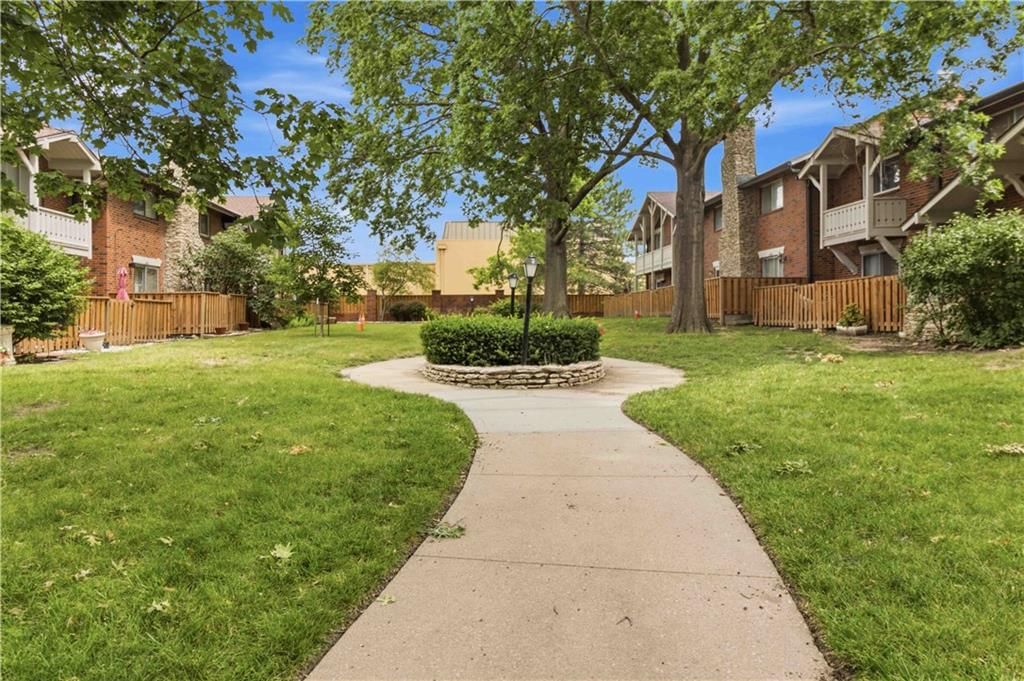 5516 W 97th Street — photo 23