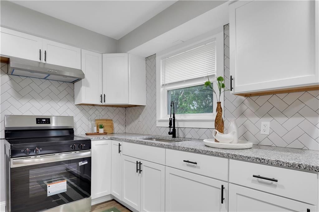 2145 S 47th Terrace — photo 7