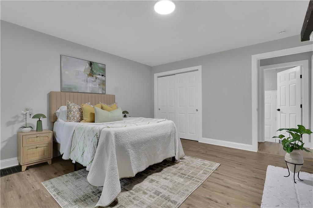 2145 S 47th Terrace — photo 11