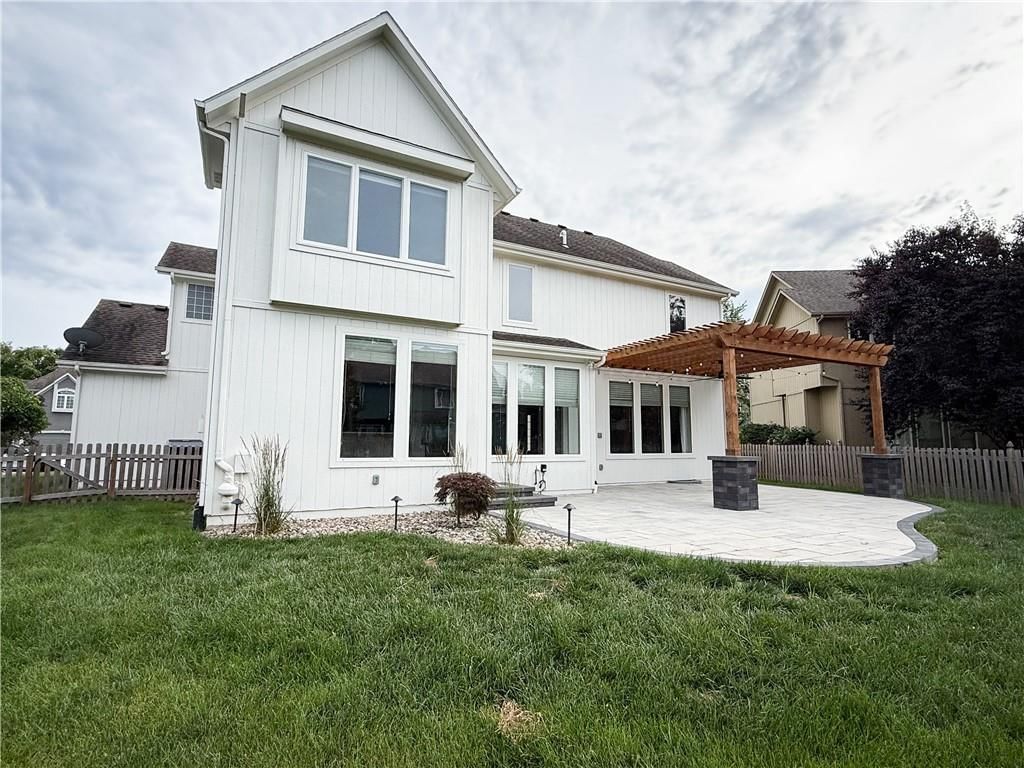 308 NE Hidden Valley Way — photo 5