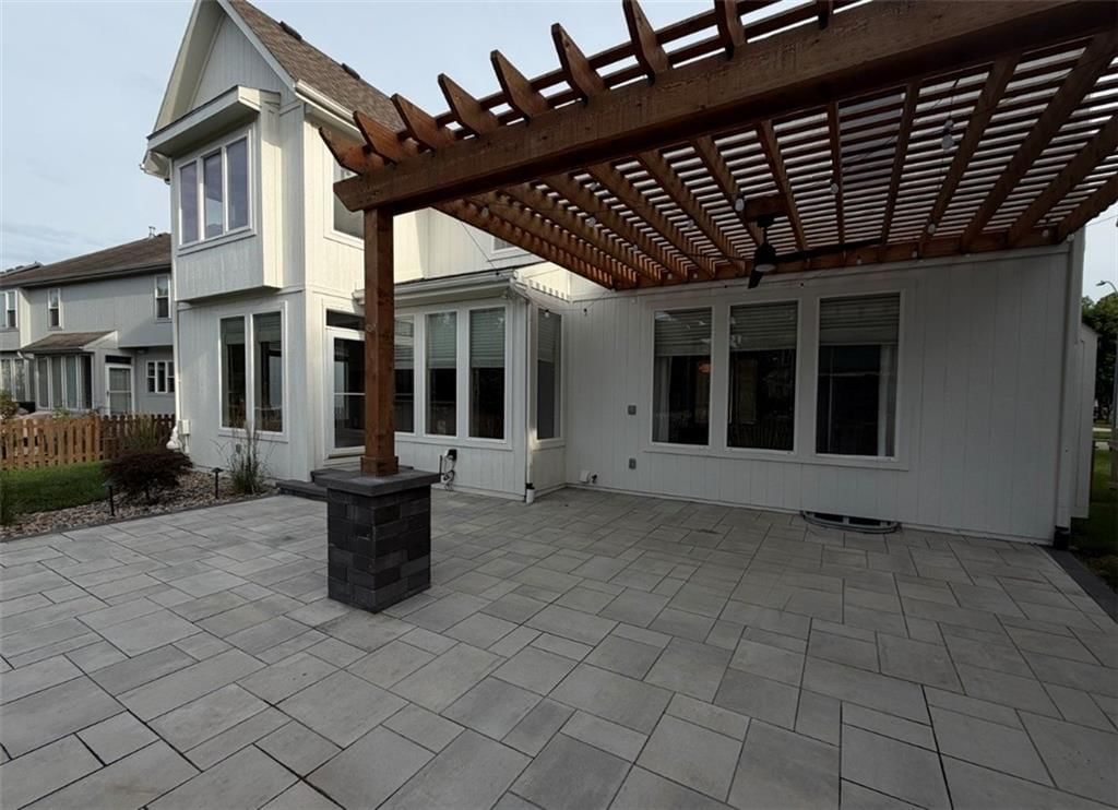 308 NE Hidden Valley Way — photo 8