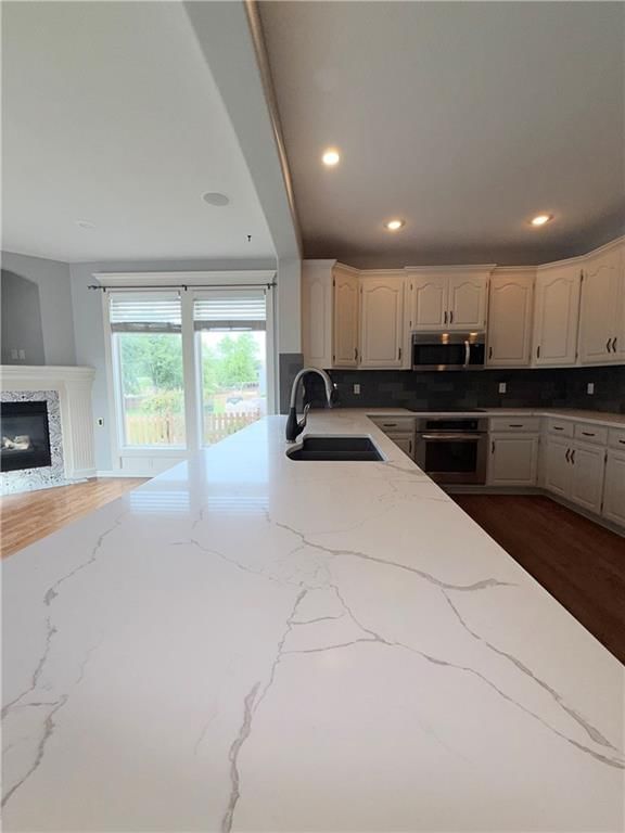 308 NE Hidden Valley Way — photo 16