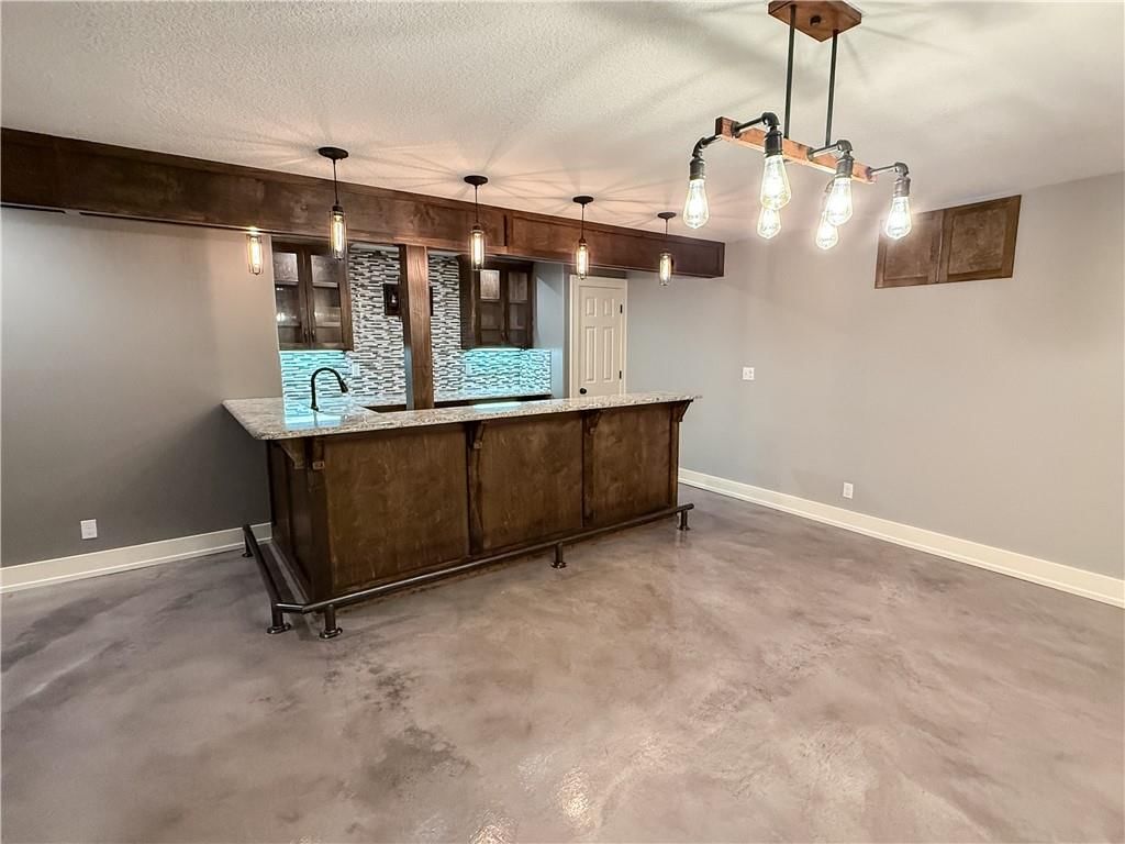 308 NE Hidden Valley Way — photo 21