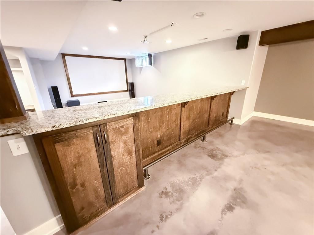 308 NE Hidden Valley Way — photo 24