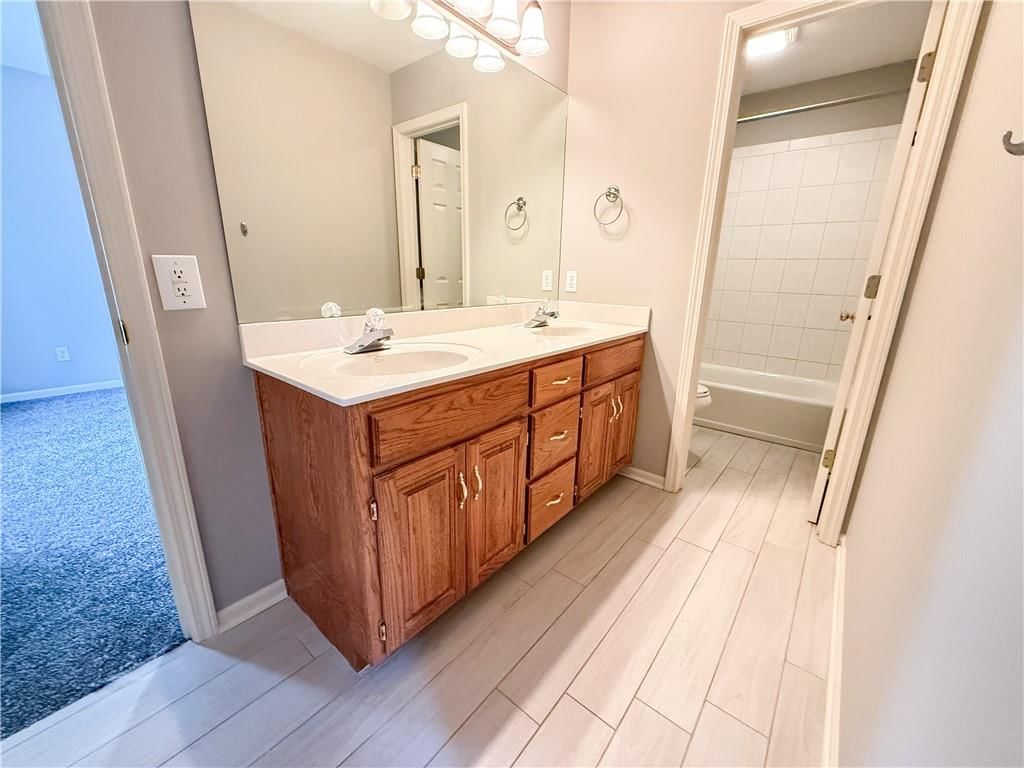 308 NE Hidden Valley Way — photo 41