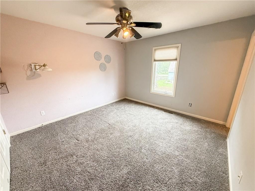 308 NE Hidden Valley Way — photo 42