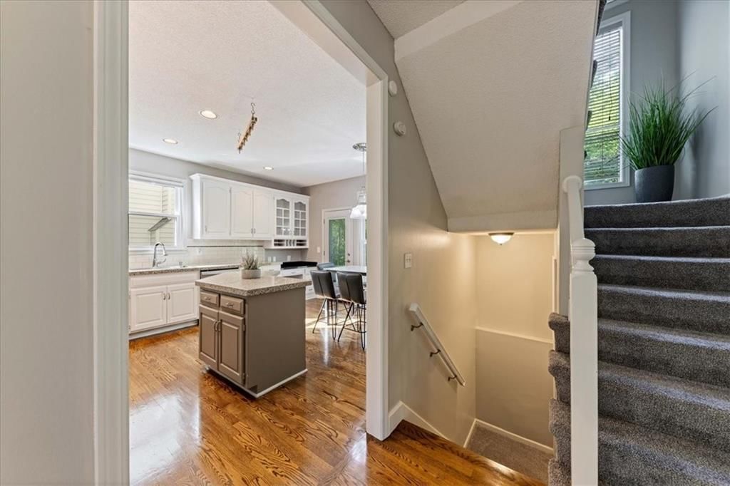 11207 W 116th Terrace — photo 11