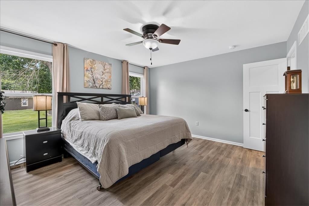 301 S Elm Street — photo 11