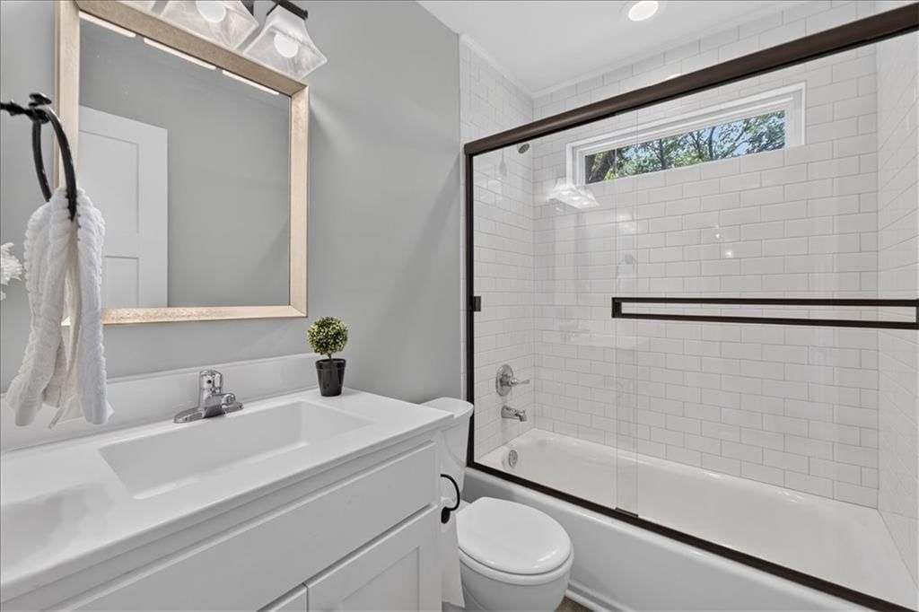 301 S Elm Street — photo 19