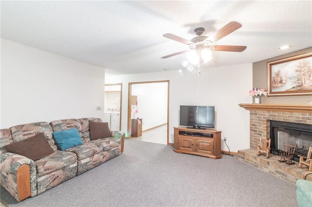 1213 Fox Run Drive — photo 4