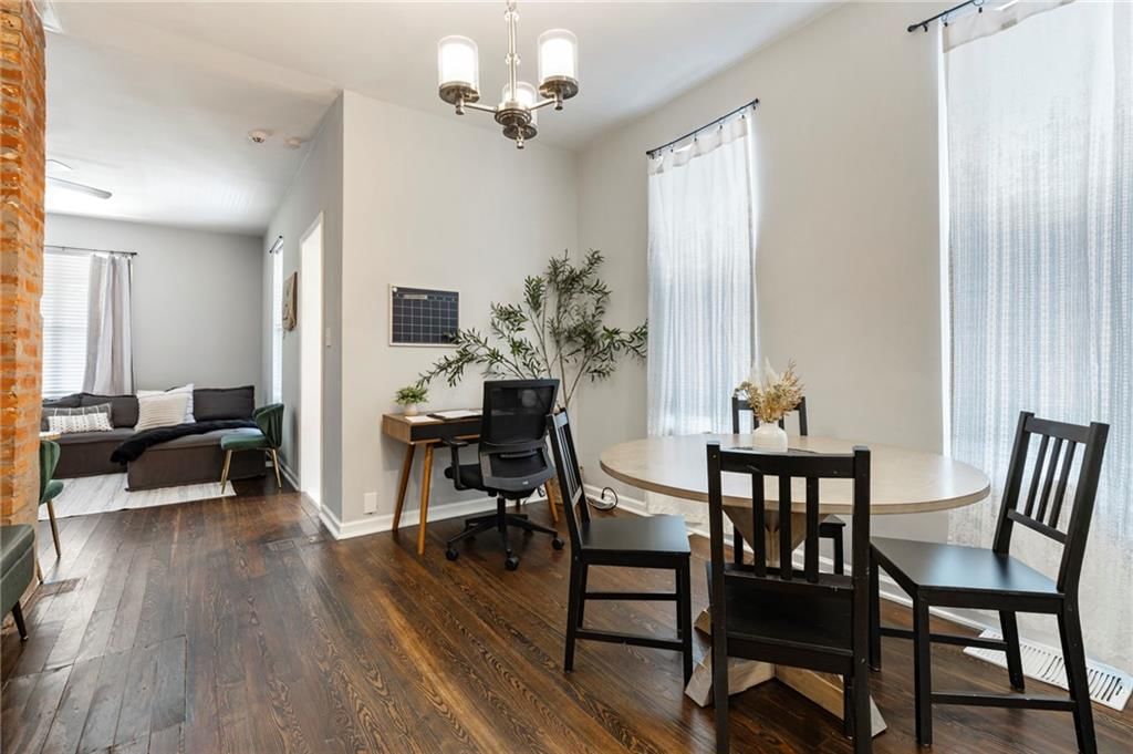 2636 Madison Avenue — photo 13