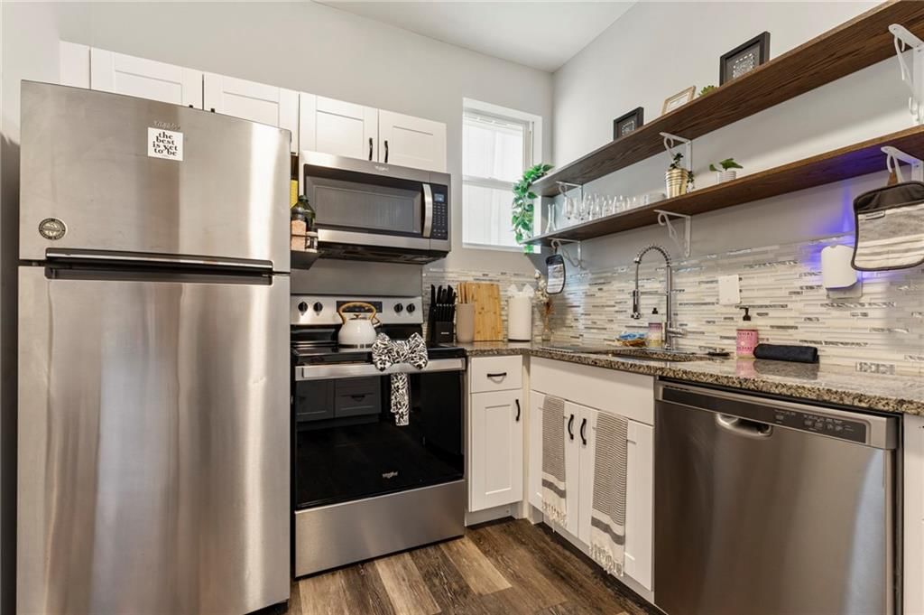 2636 Madison Avenue — photo 18