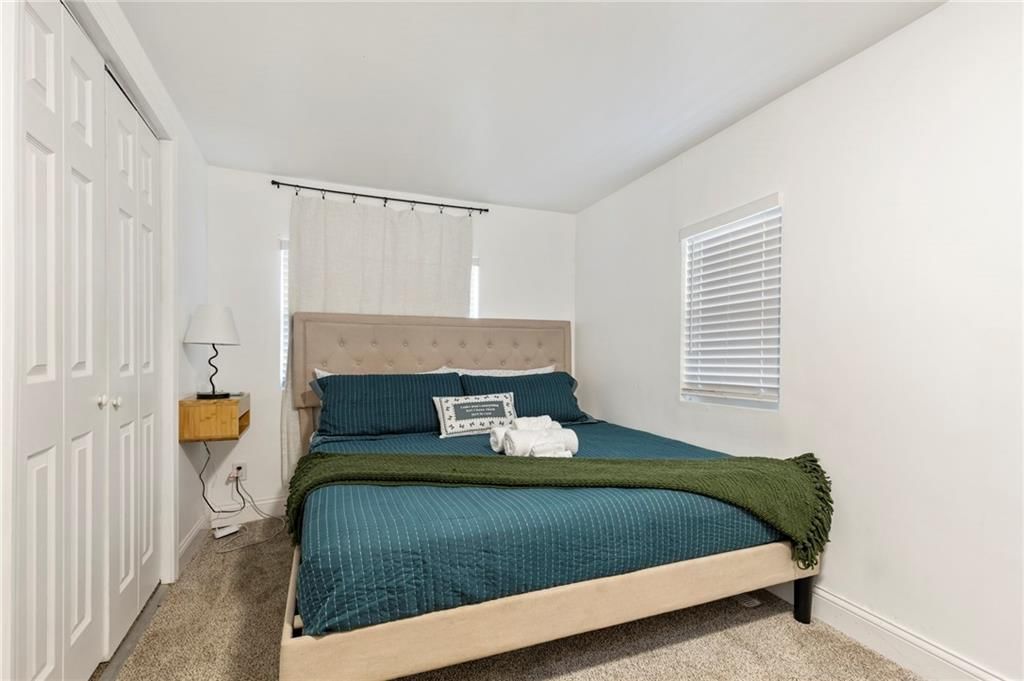 2636 Madison Avenue — photo 23