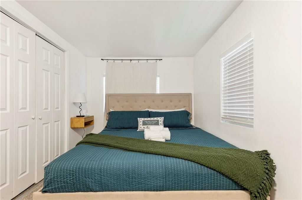 2636 Madison Avenue — photo 24