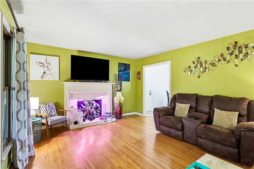 9334 Woodward Street — photo 16